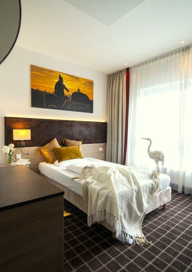 Business Class Hotel Ebersberg Exterior photo